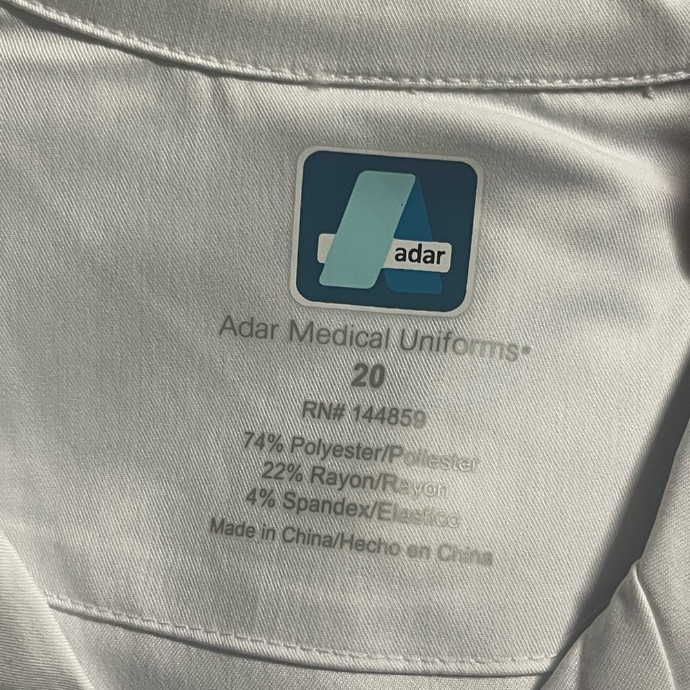 White Button-Up Lab Coat - Picture 7 of 8
